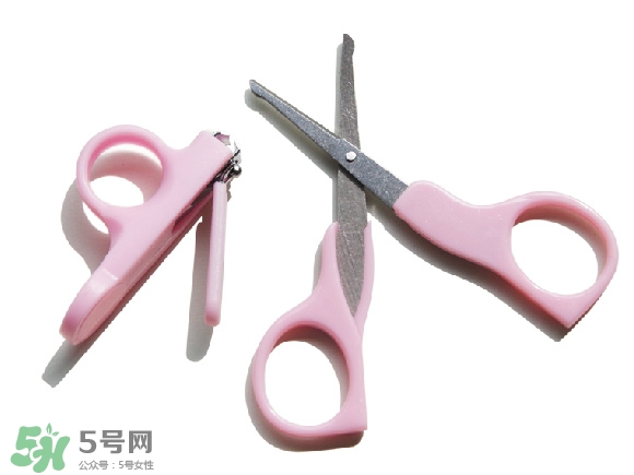 未滿月的寶寶可以剪指甲嗎？寶寶多久剪一次指甲？