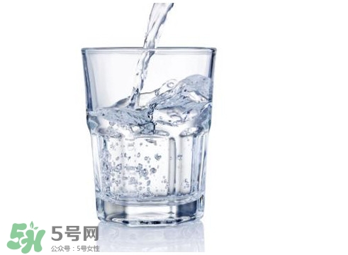 凈化水是酸性還是堿性？凈化水是小分子水嗎