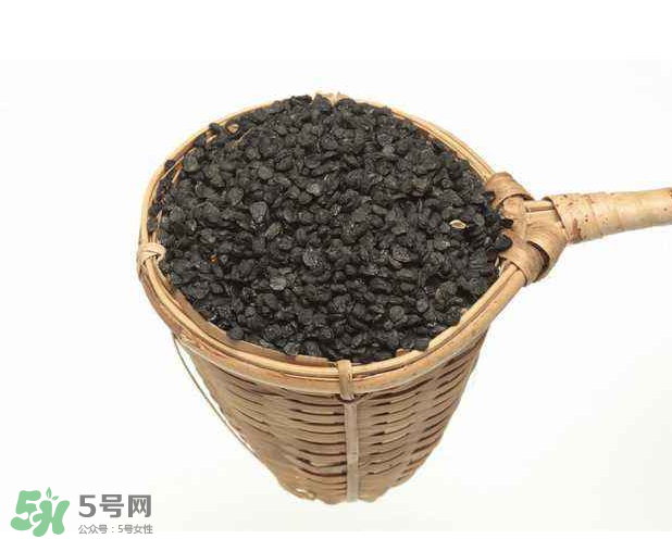 韭菜籽可以泡酒嗎？韭菜籽可以腌著吃嗎？