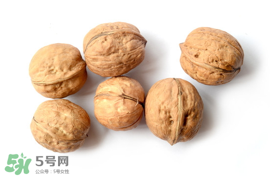 吃核桃能除濕嗎？濕氣重可以吃核桃嗎？