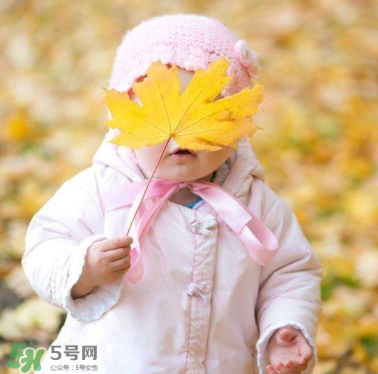 秋季寶寶怎么穿衣服？秋季寶寶穿什么？