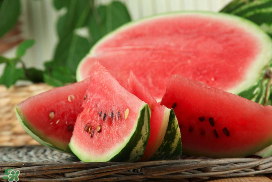 秋季養(yǎng)生食譜有哪些？秋季健康靠這些