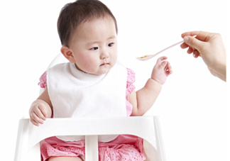 寶寶不吃輔食怎么辦？5個小妙招讓寶寶乖乖吃輔食
