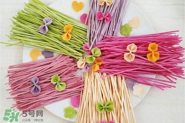 寶寶多大能吃調(diào)料？給寶寶輔食加調(diào)料的原則