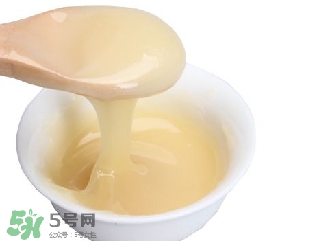 椴樹(shù)蜜和百花蜜哪個(gè)好？椴樹(shù)蜜和百花蜜的區(qū)別