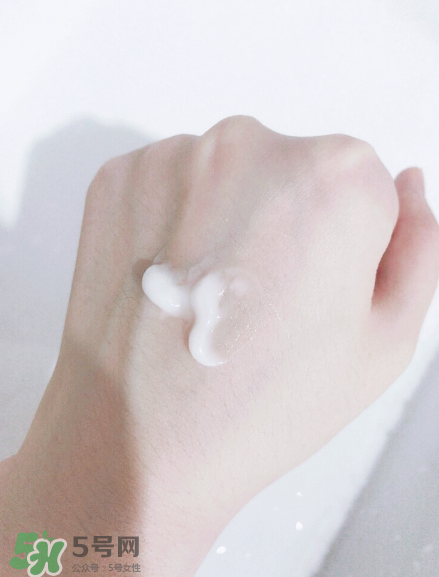 Aveeno護(hù)手霜怎么樣？Aveeno護(hù)手霜測(cè)評(píng)