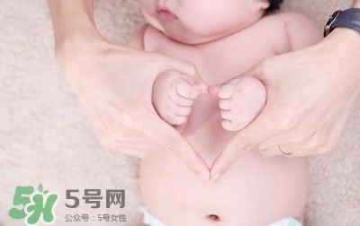 生孩子臍帶怎么剪？臍帶晚剪有什么影響？