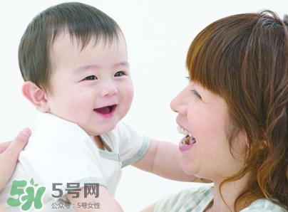 寶寶什么時(shí)候?qū)W會(huì)說話？怎么教寶寶說話？