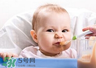 新生兒痤瘡多久會好？新生兒痤瘡能用百多邦嗎？