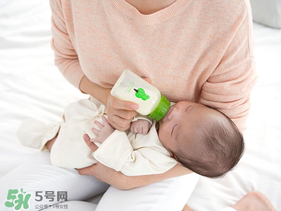 寶寶頭型是睡出來的嗎？寶寶頭型矯正最佳時間