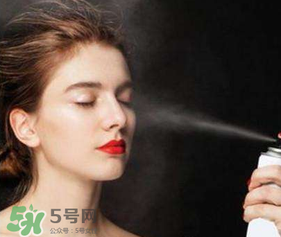 干皮用什么定妝？干皮怎么定妝?