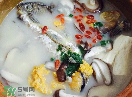 鯽魚湯可以放香菇嗎？香菇鯽魚湯的做法