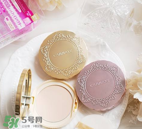 散粉粉餅定妝噴霧有什么區(qū)別？定妝產(chǎn)品推薦
