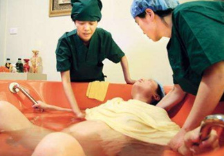 水中分娩時寶寶會嗆水嗎？水中分娩寶寶不會淹嗎？