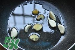 香辣蟹怎么做最好吃？香辣蟹怎么處理螃蟹？