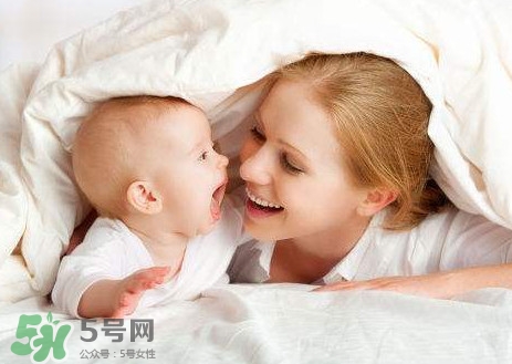 膽道閉鎖是先天性的嗎？先天膽道閉鎖有什么癥狀