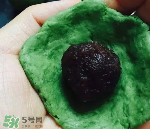 抹茶紅豆月餅好吃嗎？低熱量抹茶紅豆月餅做法