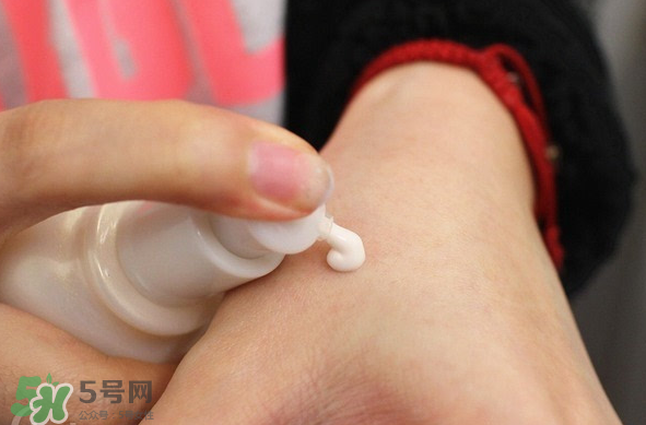 雪花秀妝前乳好用嗎？雪花秀妝前乳要卸妝嗎？