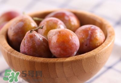 西梅寶寶能吃嗎？西梅寶寶多大可以吃？