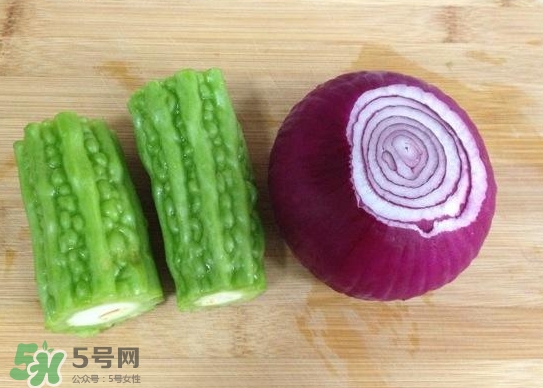 洋蔥汁能黑發(fā)嗎？洋蔥汁擦頭發(fā)能生發(fā)嗎？