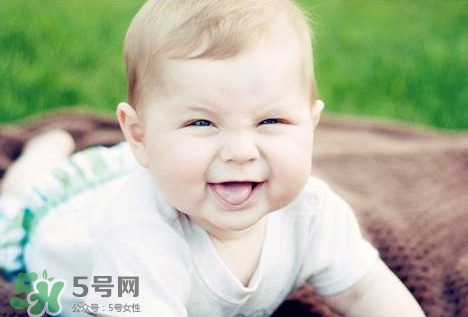 膽道閉鎖是先天性的嗎？先天膽道閉鎖有什么癥狀