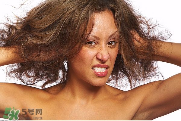 經常掉頭發(fā)怎么改善 如何改善掉頭發(fā)