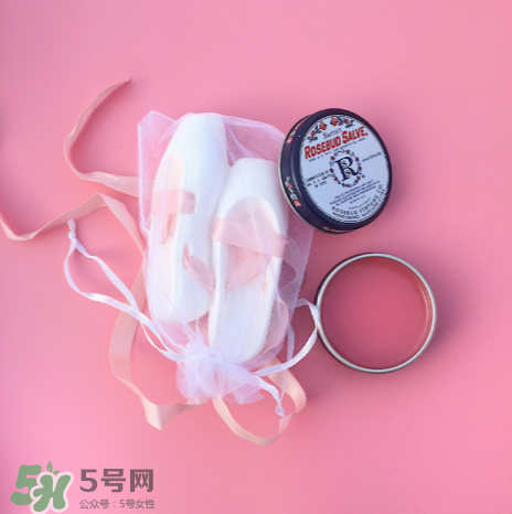 Rosebud Salve玫瑰花蕾膏潤(rùn)唇膏怎么樣？Rosebud Salve潤(rùn)唇膏測(cè)評(píng)