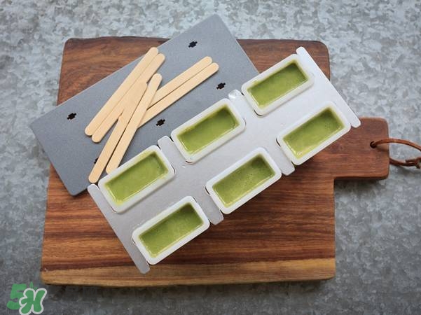 牛油果沙拉怎么做？牛油果沙拉用什么醬？