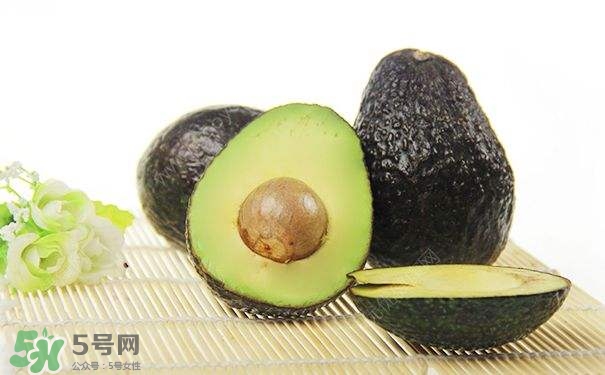 牛油果是發(fā)物嗎？牛油果怎么吃不會(huì)過(guò)敏？