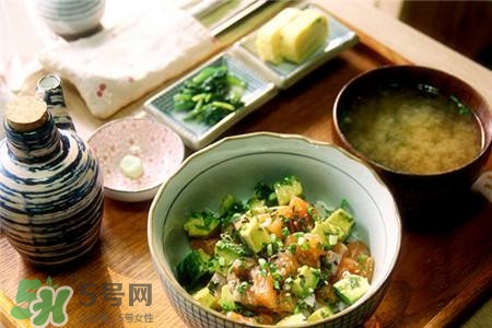 哪些人不適合吃牛油果？牛油果的飲食禁忌
