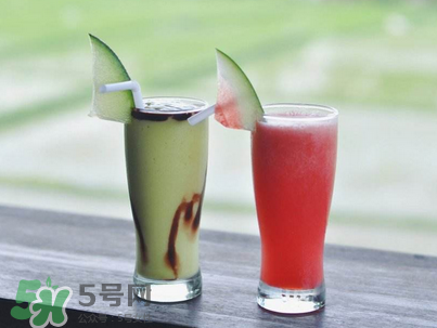 牛油果果汁可以放多久？牛油果果汁隔夜了還能吃嗎？