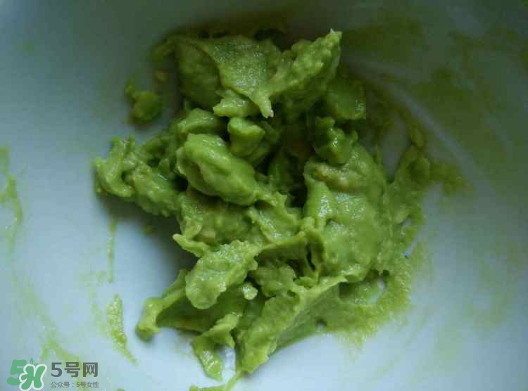 牛油果沙拉怎么做？牛油果沙拉用什么醬？