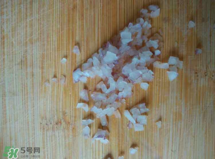 牛油果沙拉怎么做？牛油果沙拉用什么醬？