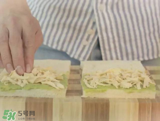 牛油果沙拉怎么做？牛油果沙拉用什么醬？