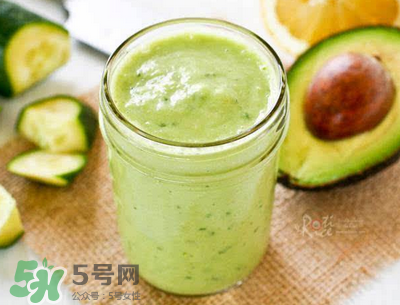 牛油果果汁可以放多久？牛油果果汁隔夜了還能吃嗎？