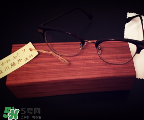 佐川藤井眼鏡怎么樣？佐川藤井和木九十哪個(gè)好？