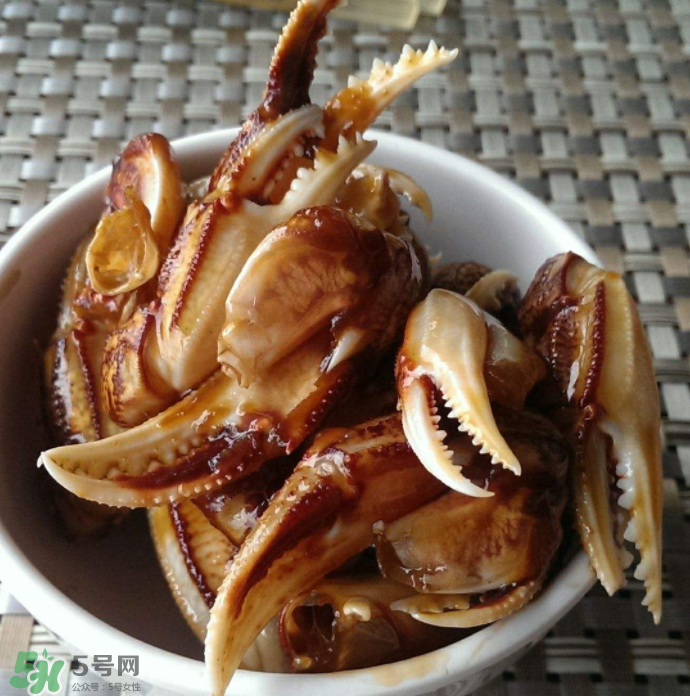 醉蟹是生吃好還是熟吃好？哪種更好吃？