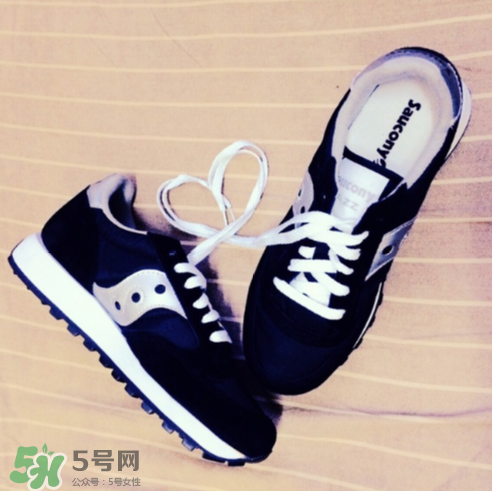 saucony一般多少錢？索康尼和亞瑟士哪個好？