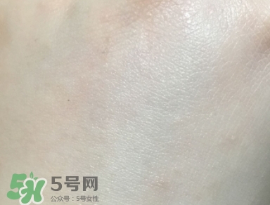 阿芙素顏霜要卸妝嗎？