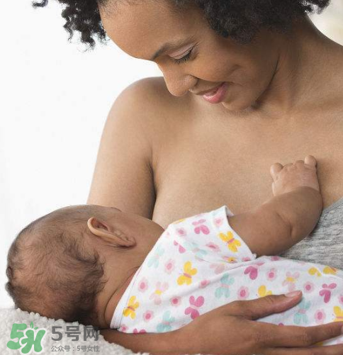 寶寶突然不吃母乳了怎么回事？寶寶不吃母乳是為什么？