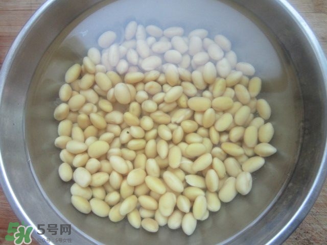 核桃可以和黃豆一起打豆?jié){嗎？核桃和什么一起打豆?jié){好？