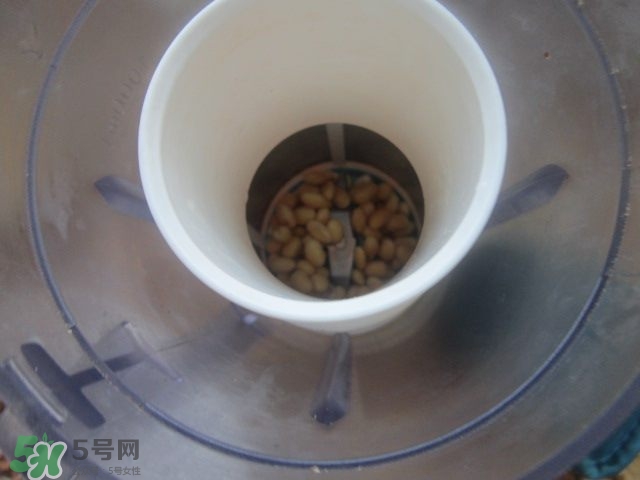 核桃可以和黃豆一起打豆?jié){嗎？核桃和什么一起打豆?jié){好？