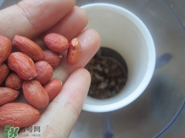 核桃可以和黃豆一起打豆?jié){嗎？核桃和什么一起打豆?jié){好？