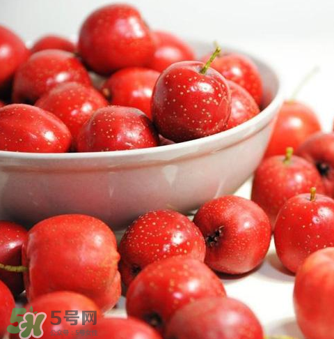 山楂和蜂蜜能一起沖水喝嗎？