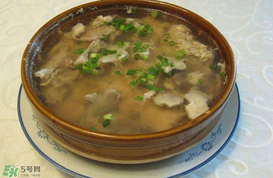 營養(yǎng)在湯里還是肉里？煲湯小訣竅