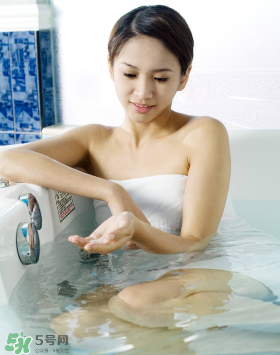 乳腺炎是熱敷還是冷敷？乳腺炎應(yīng)該熱敷還是冷敷？