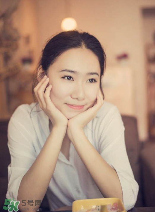 乳腺炎應(yīng)該吃什么？乳腺炎應(yīng)該注意什么？