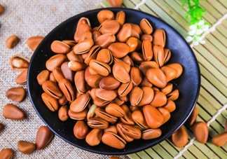 松籽什么季節(jié)采摘？吃松籽有什么好處？