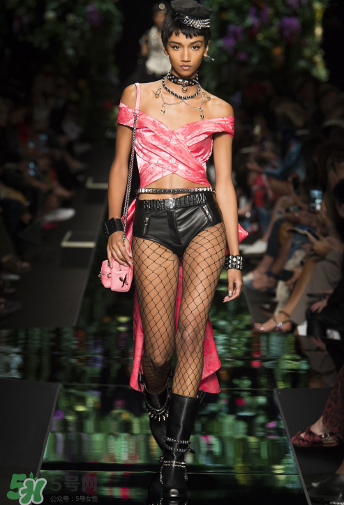 moschino2018春夏系列服裝怎么樣_好看嗎？