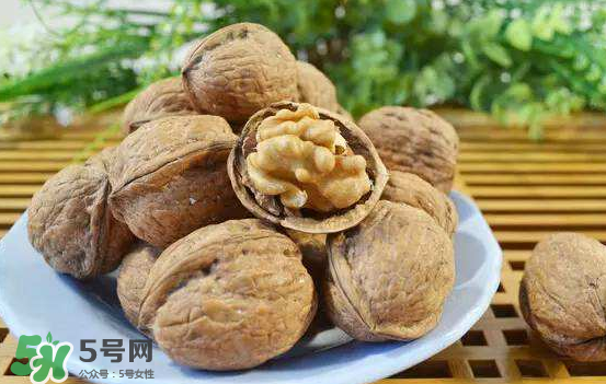 核桃的營(yíng)養(yǎng)價(jià)值是什么？核桃的營(yíng)養(yǎng)成分